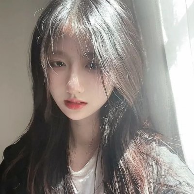 她不土，她是我妹妹